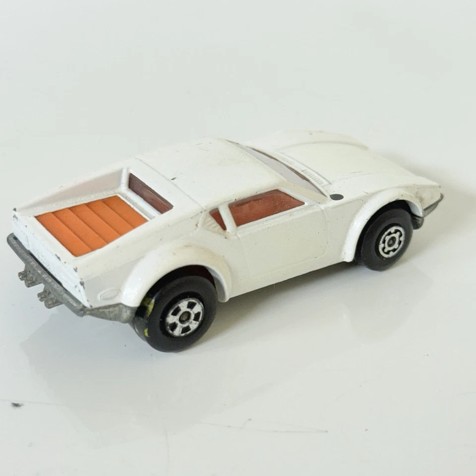 Vintage Matchbox Superfast 8 De Tomaso Pantera, rare Clear White - Image 4 of 4