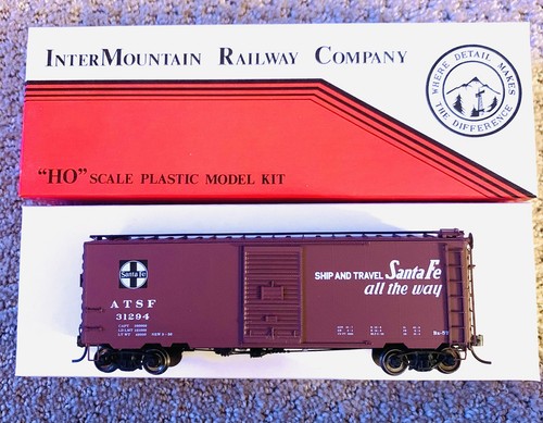 Vagón de carga InterMountain Railway HO Santa Fe 40' PS-1 - ¡LN! #31294 montado  | Zustand: Used