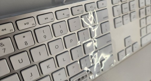 Brand New Sealed Genuine Apple Mac A1243 USB Keyboard - No box - Picture 5 of 7