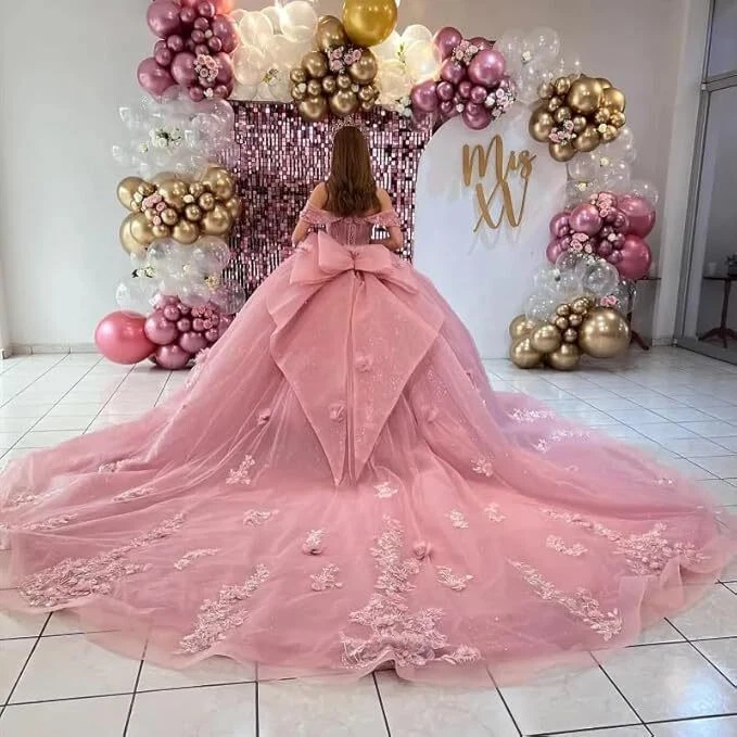 Vestido de tul de quinceañera | Vestido de baile con apliques de encaje con cuentas y hombros descubiertos Sweet15/16 Foto 4 de 4