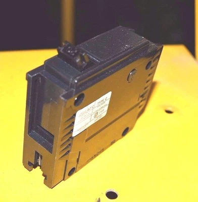 20A GTE Sylvania 20A Single Pole Type C Circuit Breaker 120/240 VAC NEW C120