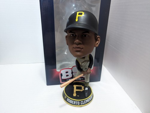 Roberto Clemente Pittsburgh Pirates Variant Big Heads Bobblehead NIB FOCO #9/72 - Picture 3 of 23