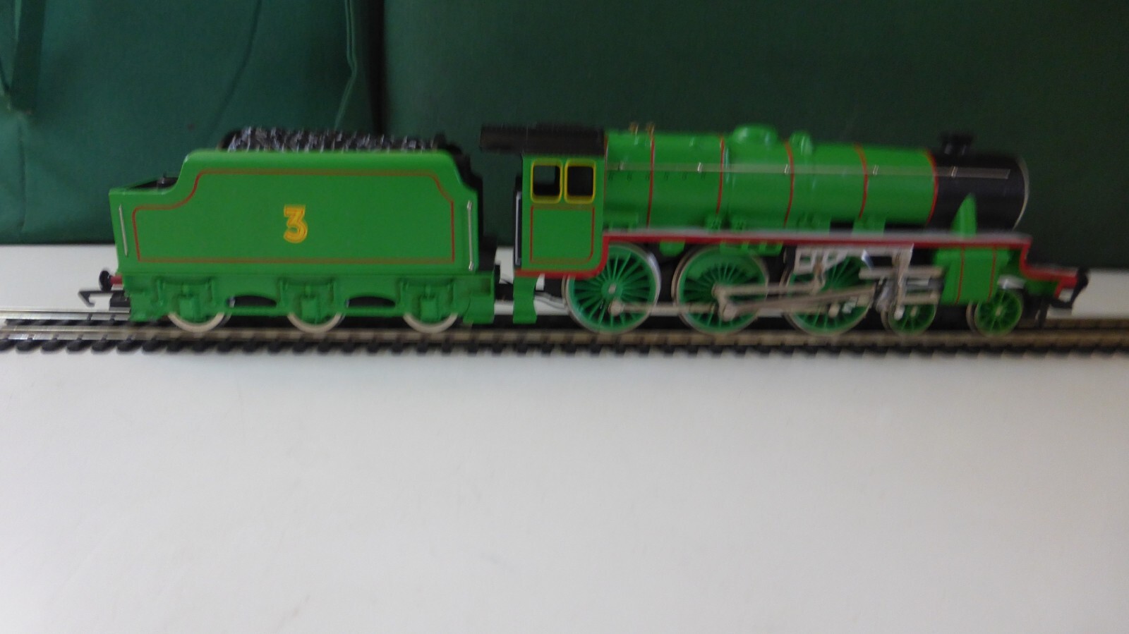 Picture 4 of 6