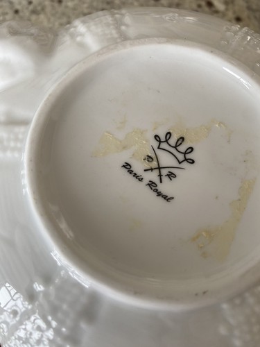 Paris Royal White Sea Urchin Porcelain Teapot - Picture 2 of 5