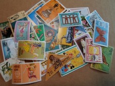 Collezione lotto 40 francobolli diversi più grandi del Bhutan