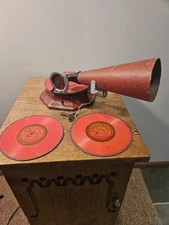 1920's Jack & Jill Children's Phonograph