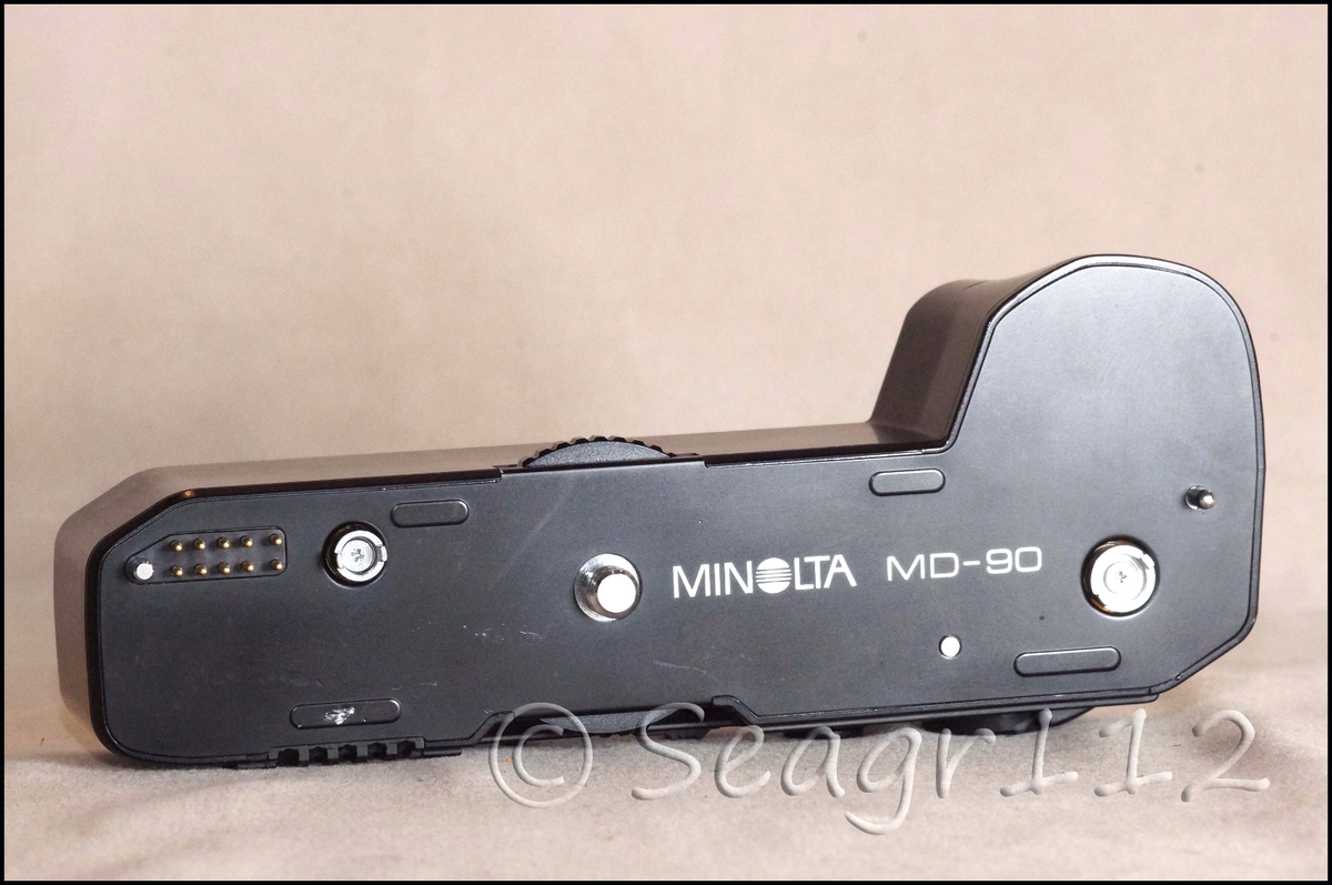 Minolta Motor Drive MD-90 (für Minolta 9000) Buchhandlung Minolta Motor Drive MD-90 (für Minolta 9000) Buchhandlung