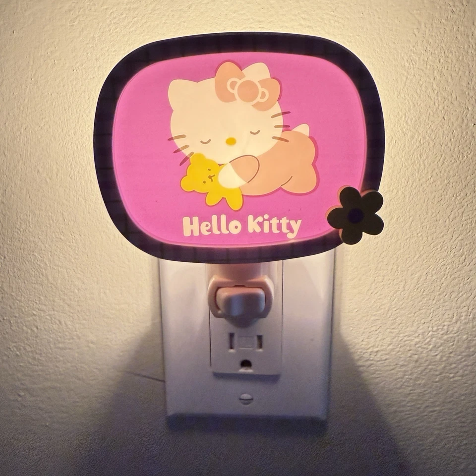 Enchufe de pared vintage SANRIO Hello Kitty luz nocturna pastel guardería habitación infantil Y2K Foto 3 de 4
