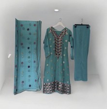 Brand new 3 piece ready to wear shalwar kameez outfit for sale.