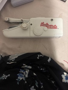 mini sewing machine