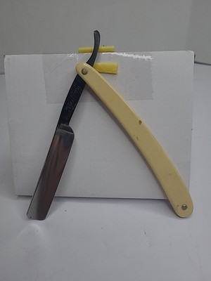 Vintage Antique Griffon Cutlery XX Straight Razor Model 82 i Believe