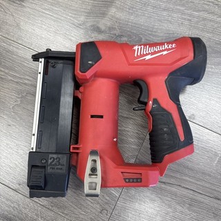 Milwaukee 2540 20 M12 Chiodatrice compatta a perno senza fili calibro 12V 23 barra
