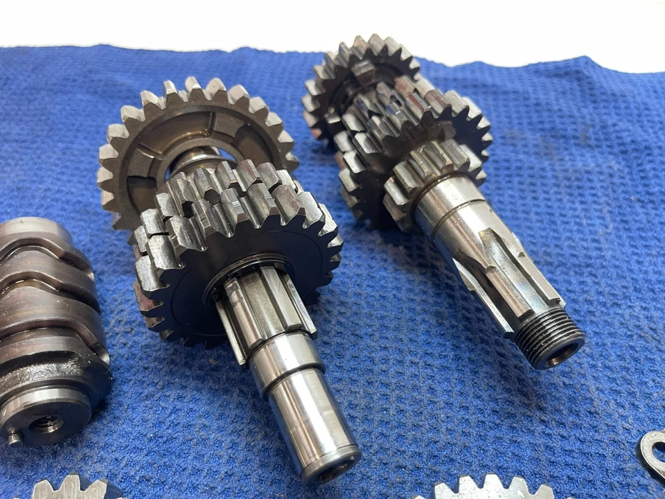 1997 Suzuki RMX 250 RMX250 OEM SUZUKI Transmission Trans 24121-05D02 1989-1998 - Image 4 of 4