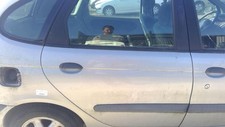 Porte arrière et accessoires Renault SCENIC