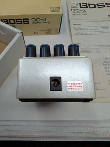 Boss DD-3 Digital Delay Guitar Effect Pedal - Picture 8 of 9