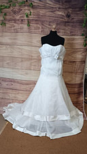 Stunning ALFRED SUNG Ivory Fit & Flare Strapless Wedding Dress with train, UK8