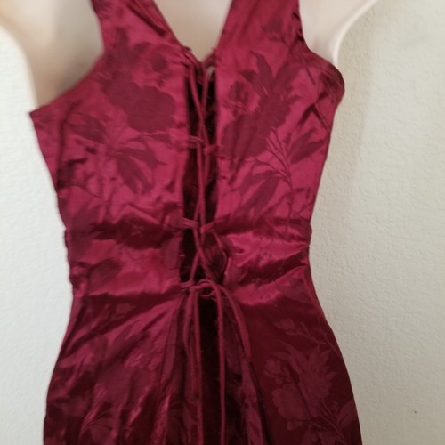 Charolette Russe Brand Excellent Burgundy Wine Brocade Satin Dress Juniors Sz 11 - Picture 5 of 6