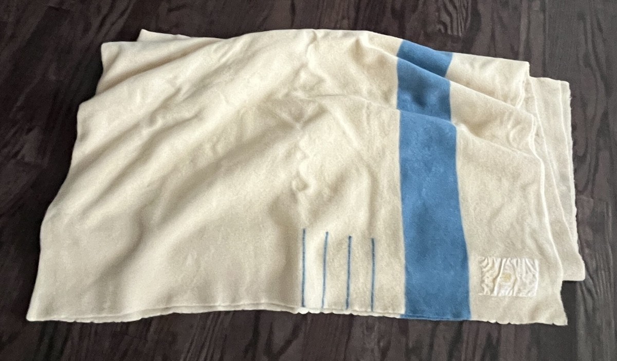 HUDSON’S BAY made in ENGLAND Vintage Hudson Bay Company Hudson Bay 4-Point Wool Blanket