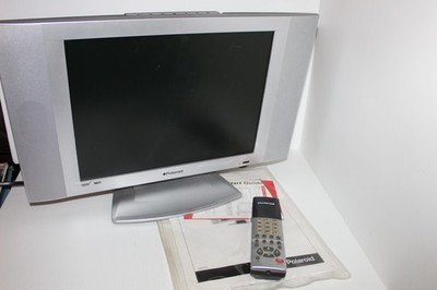 Polaroid FLM-1511 15'' LCD HDTV Monitor with Remote & Manual - Silver/Black