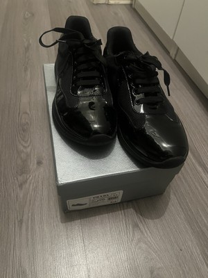 PRADA Cups Größe 43 in Schwarz