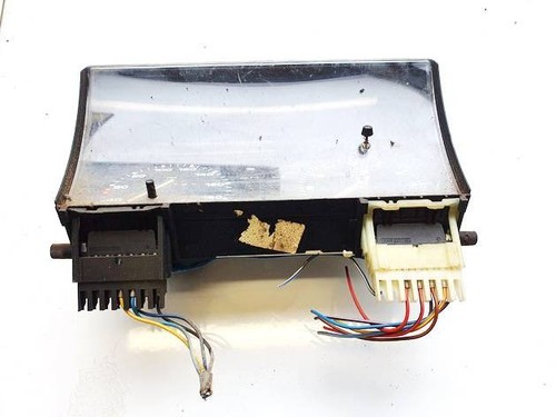 88481409 Tacho Tachometer Kombiinstrument x16-1207770 Volkswagen  DE2353068-91