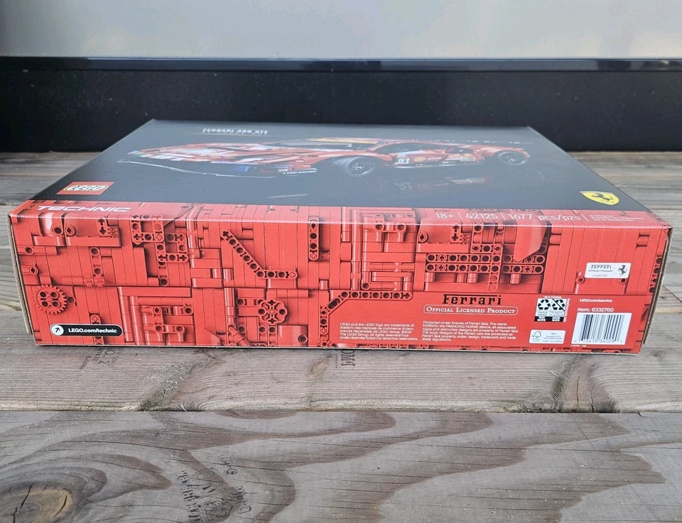 LEGO Technic 42125 Ferrari 488 GTE - Image 3 of 4