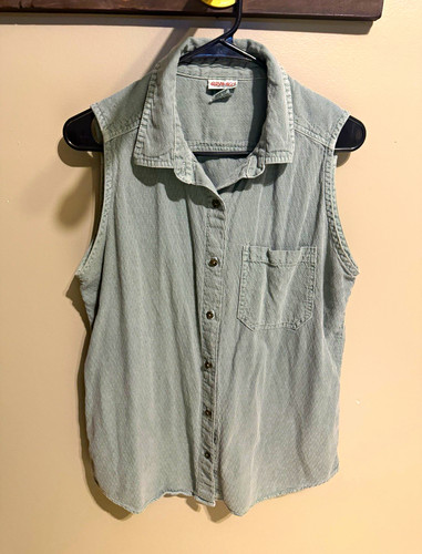 Gramicci, Vintage 90s Gramicci women's sleeveless button-down shirt in sage green, size LG
