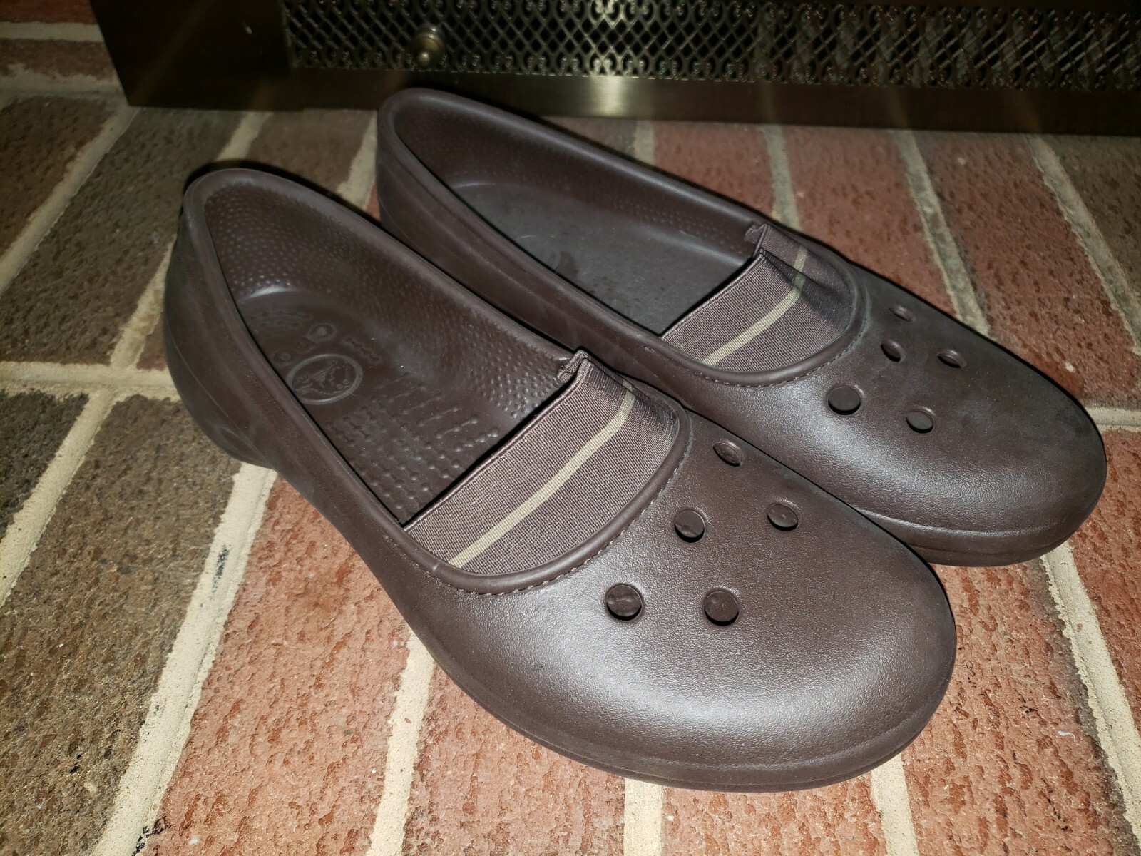 Brown Crocs Rubber Loafers for Women - Size 9 Comfort Slip-Ons-image
