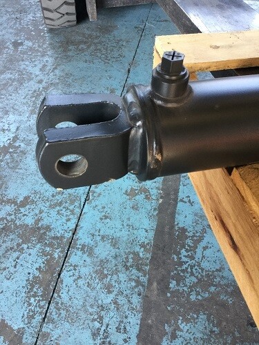 Side Tipper Body Cylinder, Side Tipper Agram, 80mm Bore x 35mm Rod x 914mm Strok - Picture 5 of 7