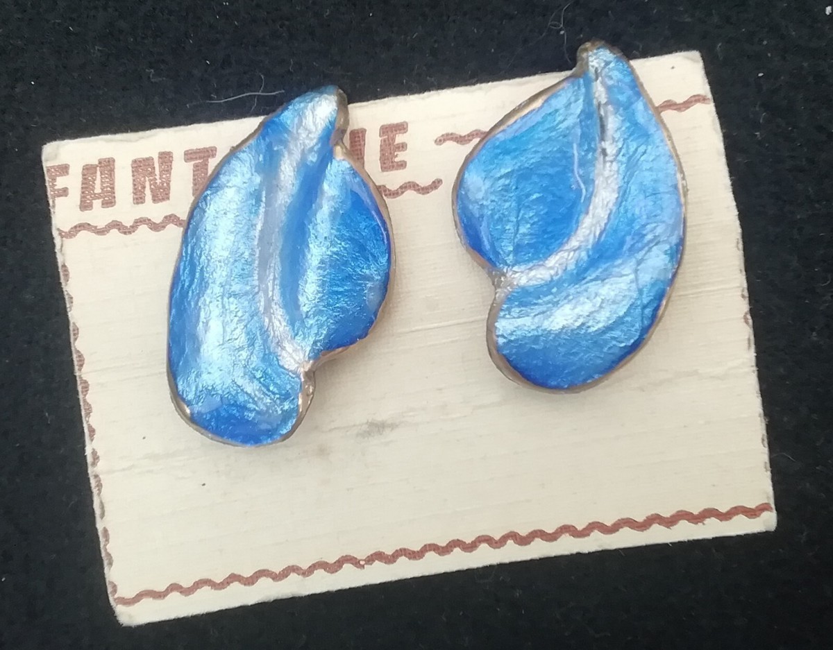 Boucles D'oreilles Vintage En émaux De Limoges Sur Cuivre - Motif Bleu Feuille, Signées, Occasion