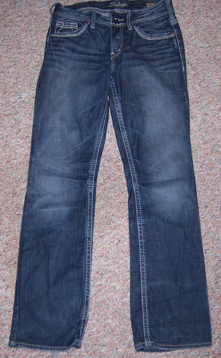 SILVER Blue Denim Suki 17 Bootcut Low Rise Jeans Thick Stitching