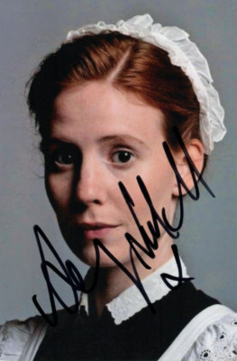 DOWNTON ABBEY: AMY NUTTALL ''ETHEL PARKS'' SIGNED 6x4 PORTRAIT PHOTO + COA