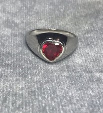 Size 8 sterling silver 925 Ruby heart ring