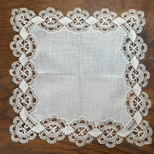 ANTIQUE LACE - HANDKERCHIEF spindle lace - guipure