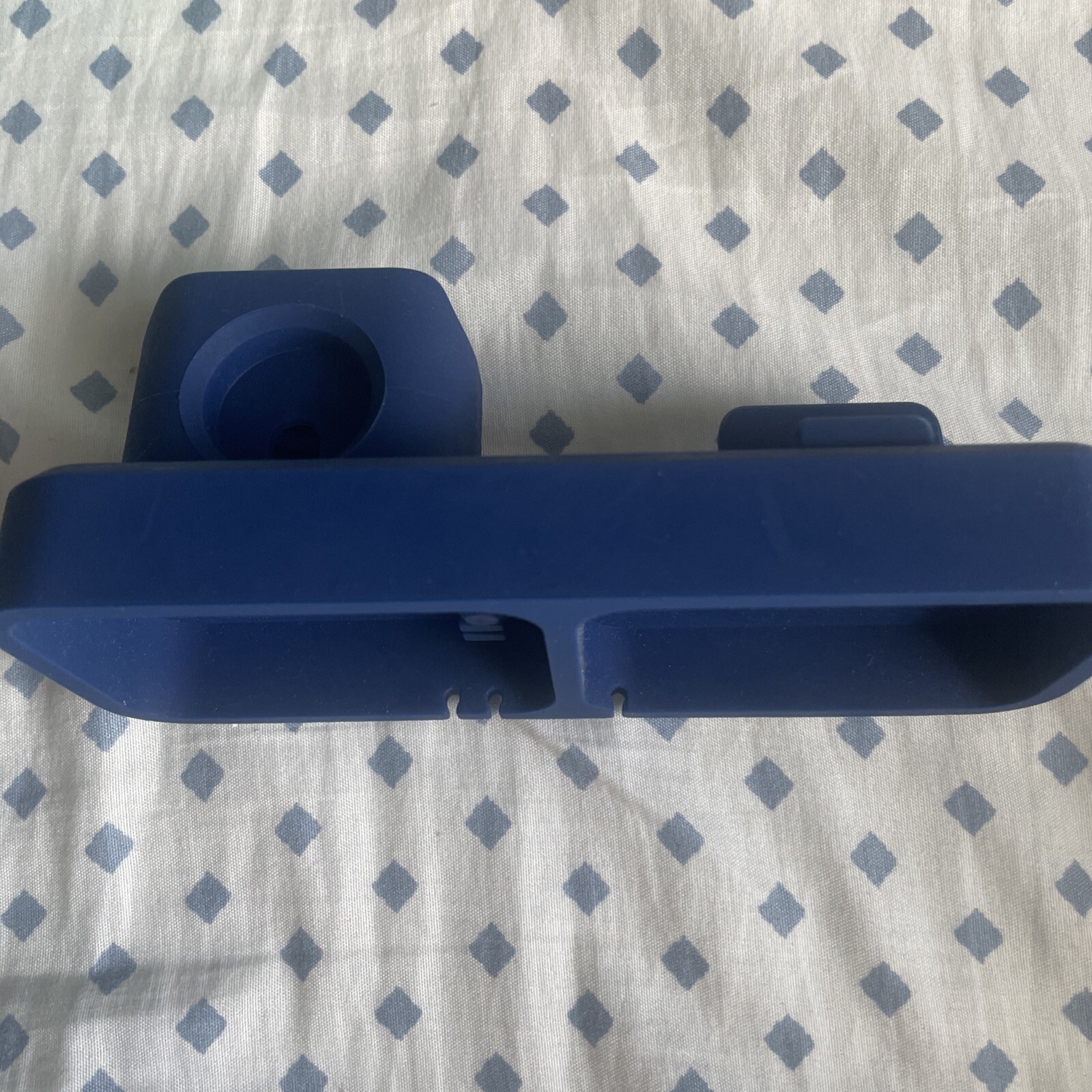 Portable USB Charging Station for Multiple Devices-image