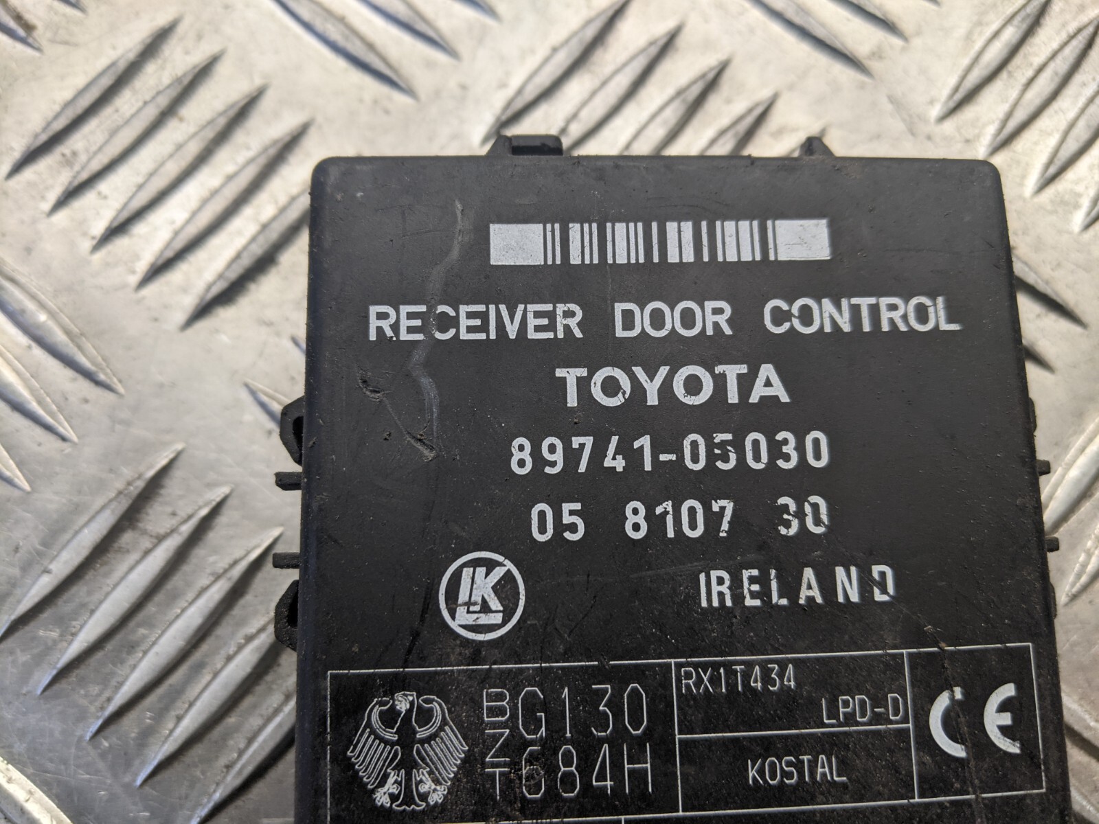 B462 Toyota Door Control Receiver 8974105030 05810730 eBay
