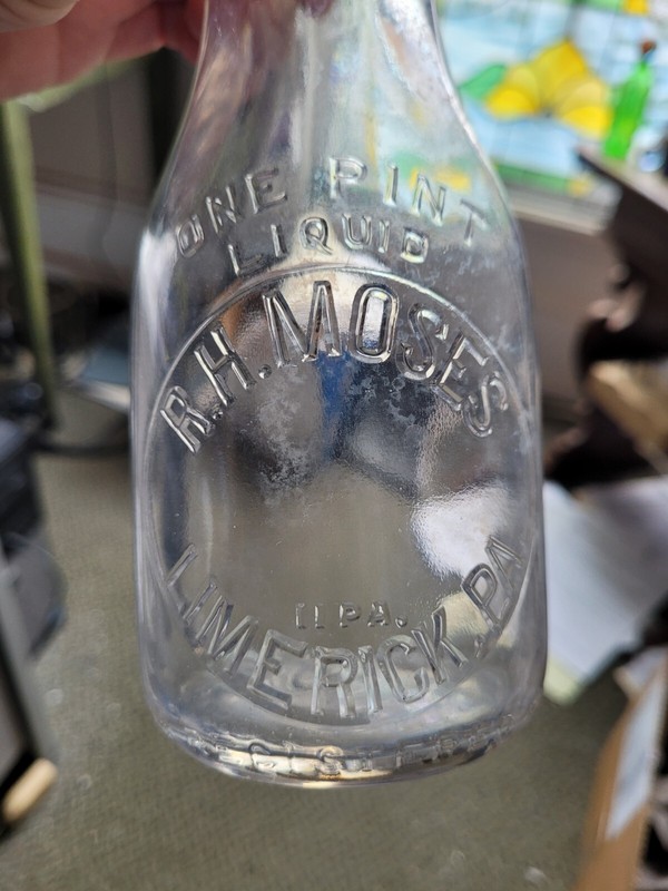Vintage R.H. Moses Limerick PA Dairy Milk Bottle - One Pint - Exc Cond - Estate 