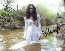 Chloe Bridges The Goldbergs Sexy Autographed Signed 8x10 Photo ACOA