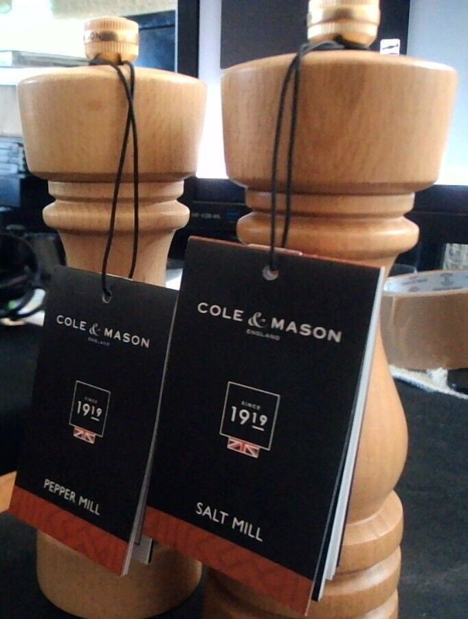 Cole & Mason : London 180mm/7"" Natural Beech Salt & Pepper Mills. New with tags.