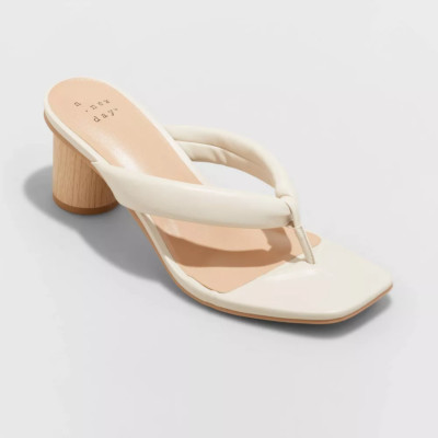 Womens' Elvie Mule Heels Cream Memory Foam - A New Day Size 6 (B-254)