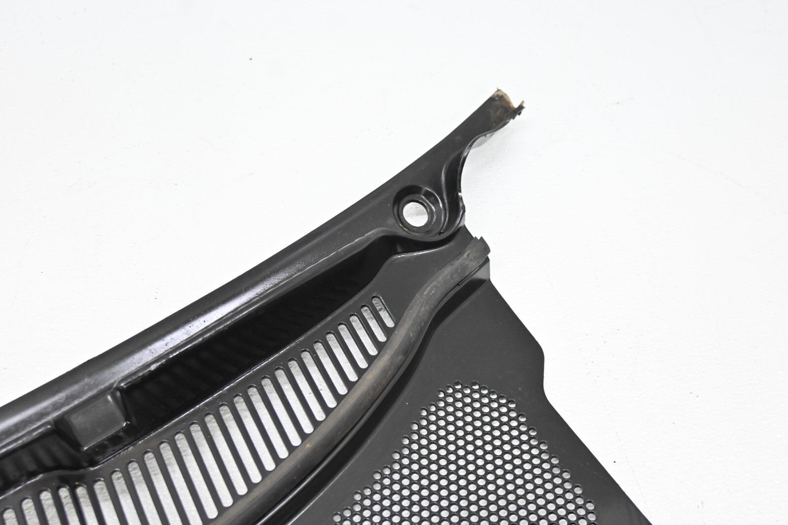 ⭐ 03-12 Bentley Continental Front Windshield Wiper Cowl Vent Grille Molding Oem