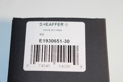 Sheaffer 100 Kugelschreiber 9306-1  Silberfarben Kappe aus gebürstetem Chrom