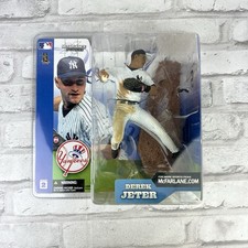 2014 McFarlane MLB Derek Jeter Commemorative Figure Two-Pack 2014 McFarlane MLB Derek Jeter Commemorative Figure Two-Pack