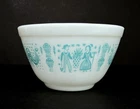PYREX  Amish Butterprint Turquoise White 401 Small Mixing Bowl 1.5 Pt