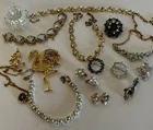 VINTAGE RHINESTONE COSTUME JEWELRY LOT - WOMENS JEWELRY LOT!