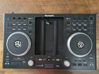 Numark iDJ Pro premium DJ controller for iPad - No laptop required!