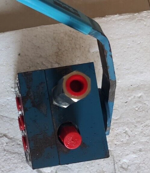 PARKER 331941 HYDRAULIC DIRECTIONAL CONTROL VALVE 93115 CYL1 ELYRIA