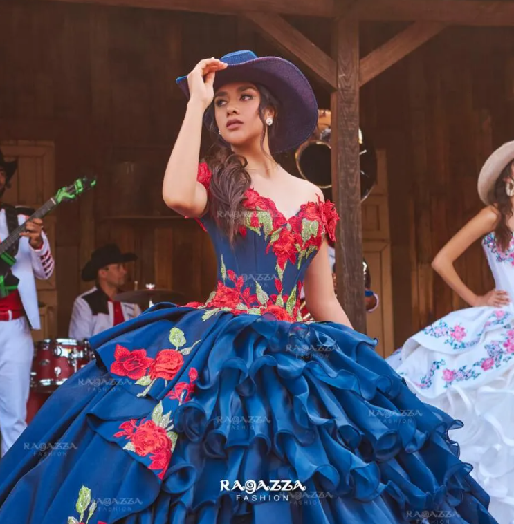 mexican fashion dresses  Quebonitomx floral embroidery Discover 440 Mexican dresses and
