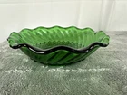 VINTAGE ANCHOR HOCKING FIRE KING EMERALD GREEN BOWL FLUTED SWIRL DIAMOND 1960