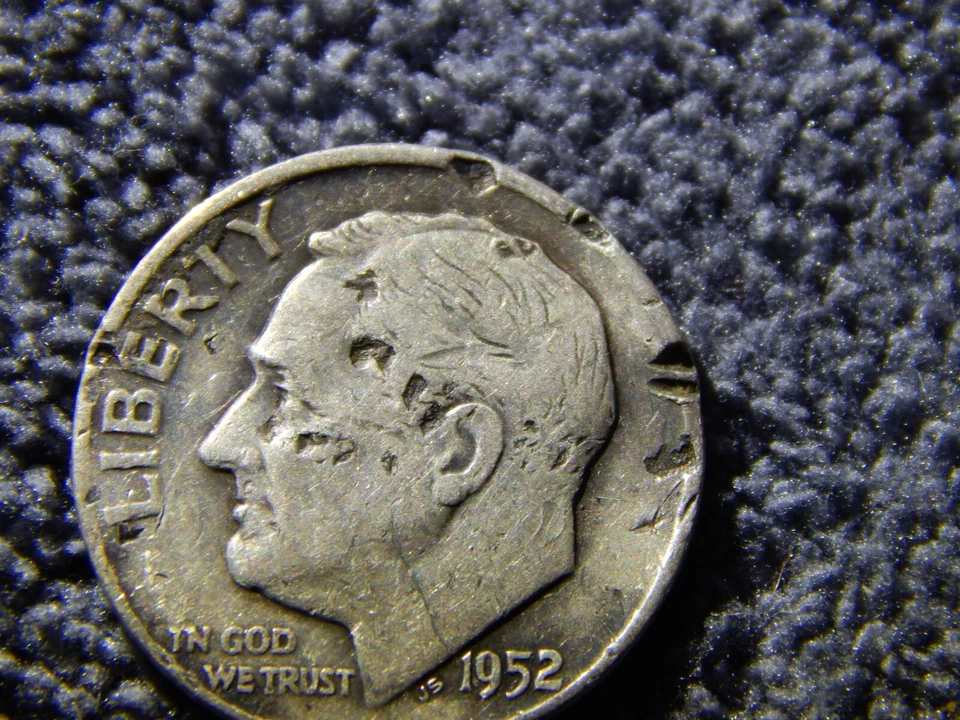 1952 D Roosevelt Dime ONE HUGE MINT ERROR both sides of coin - Image 2 of 4